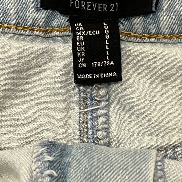 Forever 21 distressed denim skirt - Picture 2 of 3